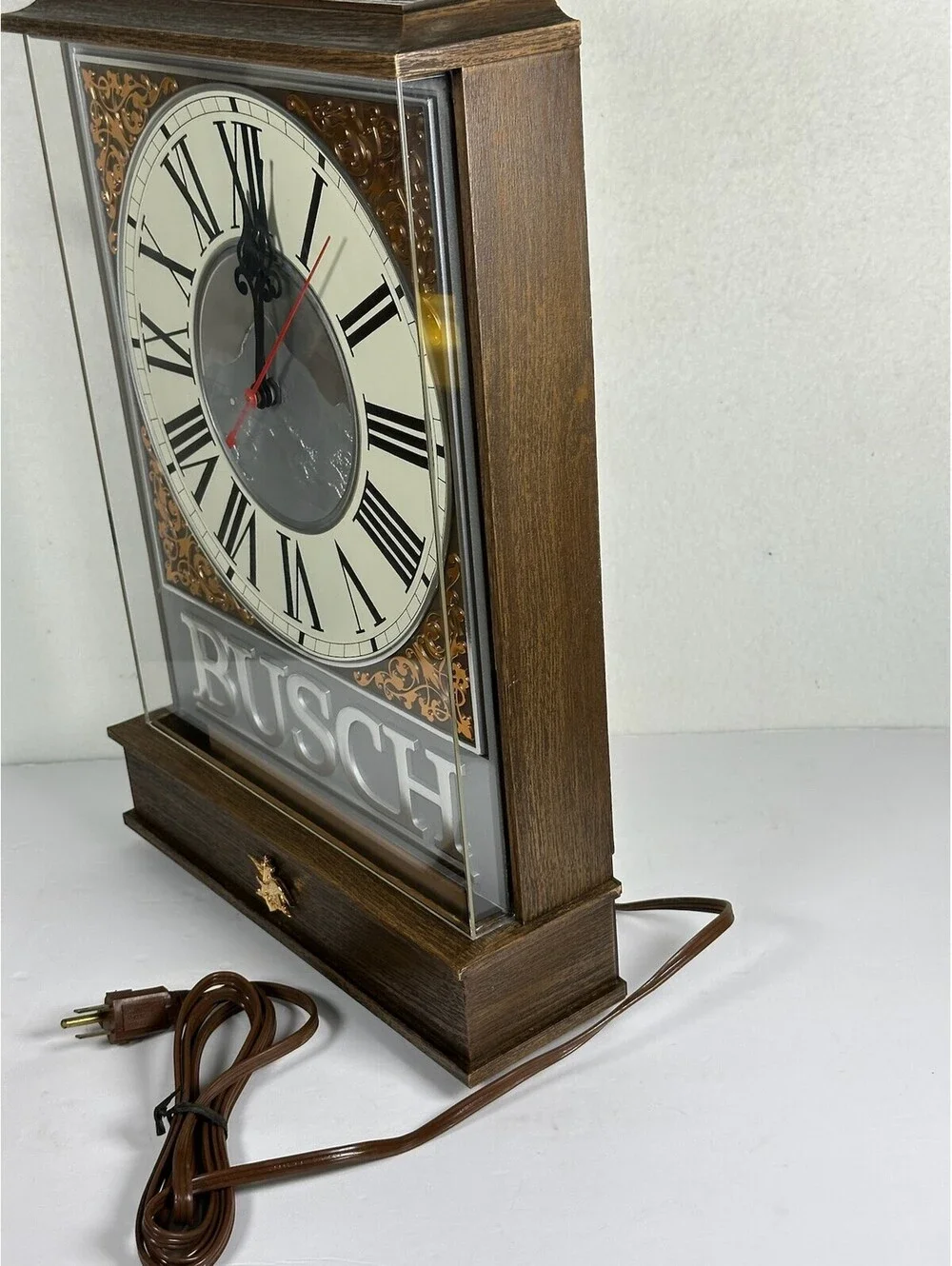 Vintage Busch Beer Lighted Clock Sign 217-627 Mountain Graphic Storage C 13